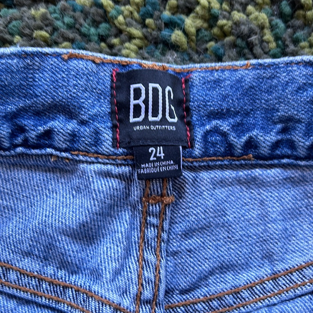 BDG Two-Tone Balloon / Mom Jeans - Picture 4 of 5